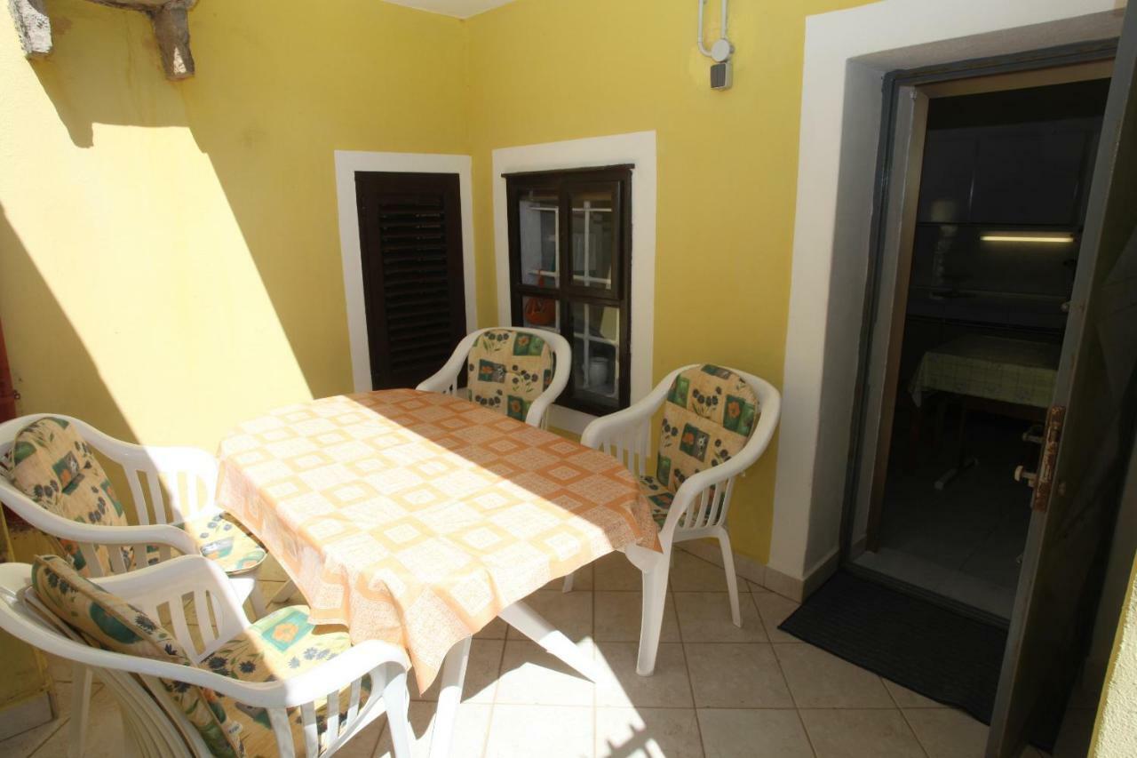 Accommodation Lily Vrana  Exterior foto